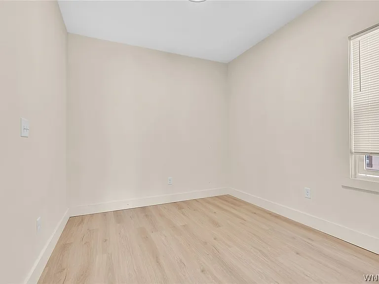 2206 Main St #1 — Photo 12