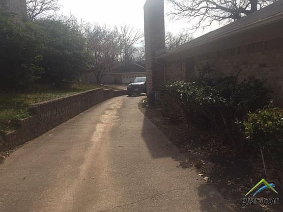 3rd image of 2112 Aberdeen Dr