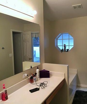 3rd image of 629 Macon Dr