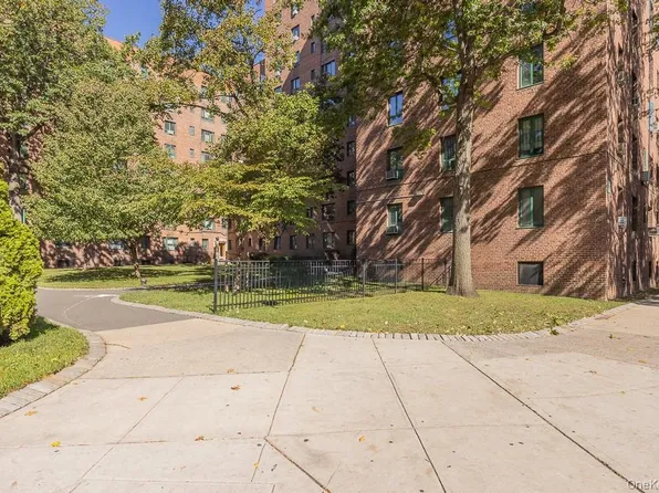 1601 Metropolitan Avenue #3H, Bronx, NY 10462
