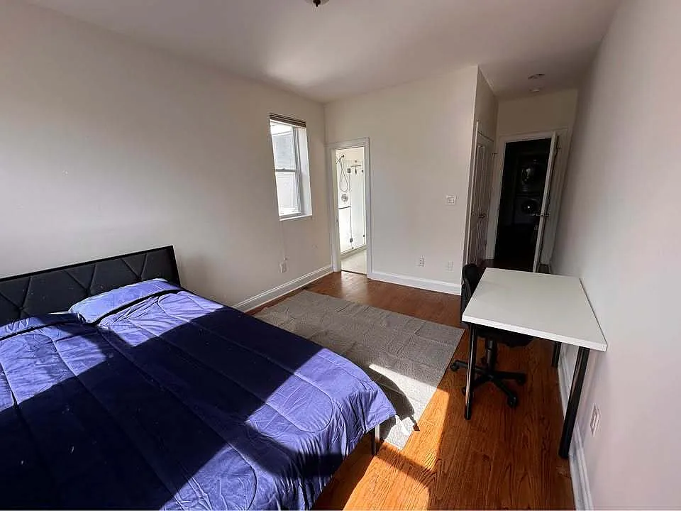 604 Harvard Street Northwest - F2-1 — Photo 2