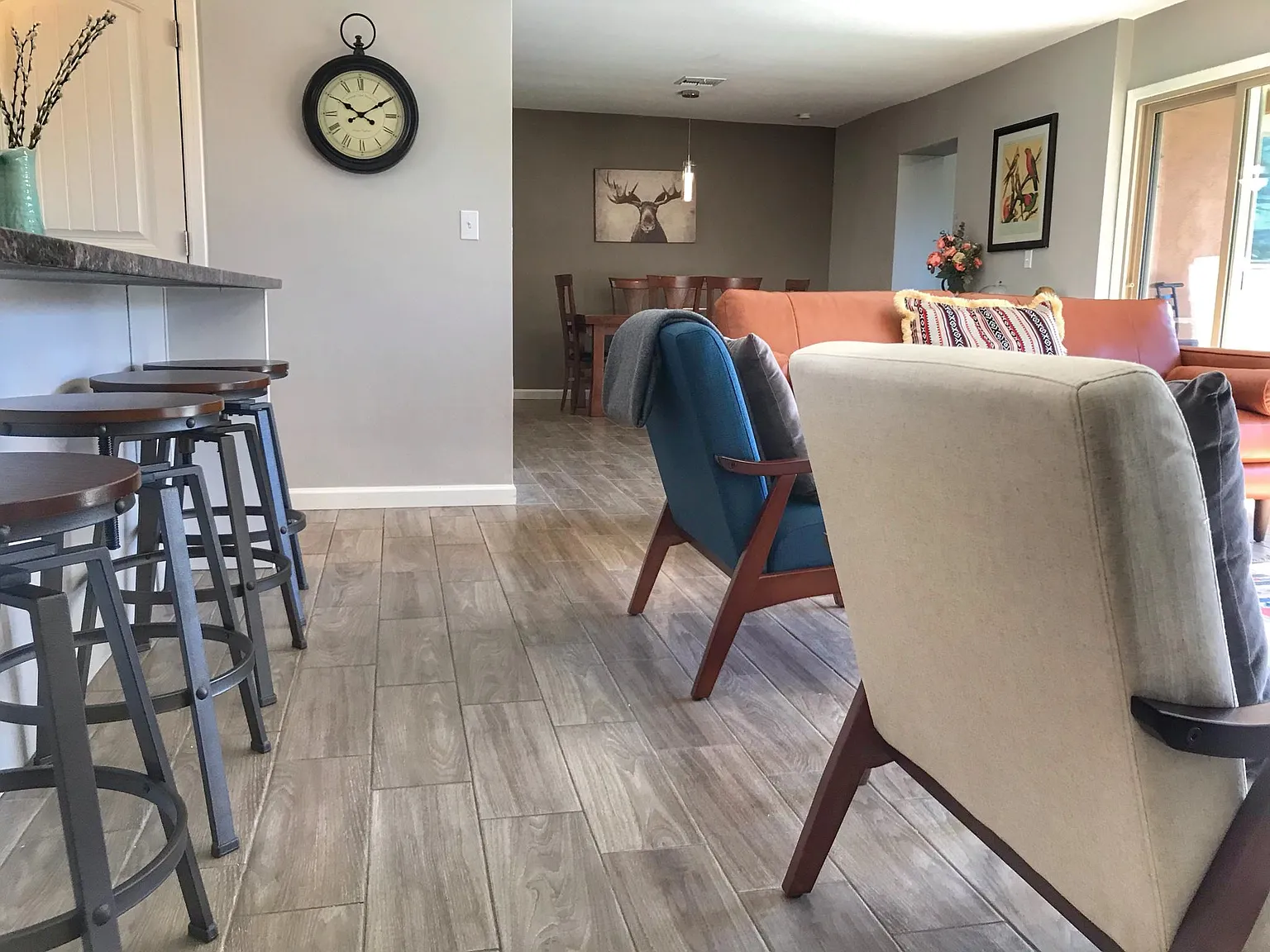 4 bed, 2621 sqft, $3,750 — Photo 4