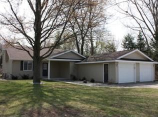 1312 E Wackerly St, Midland, MI 48642