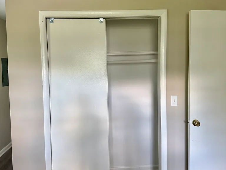 917 Sloan St #915 — Photo 4