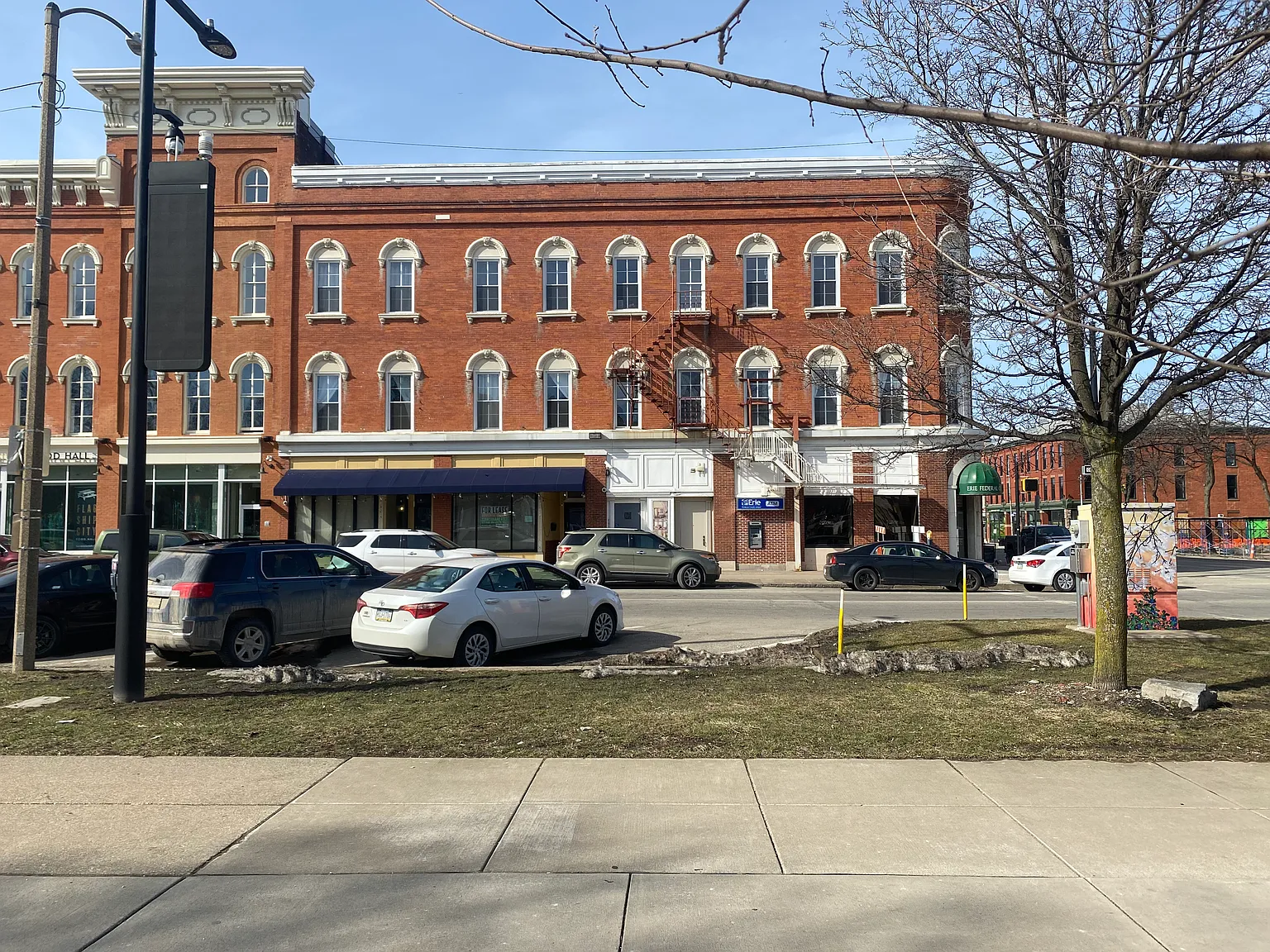 18 N Park Row — Photo 1