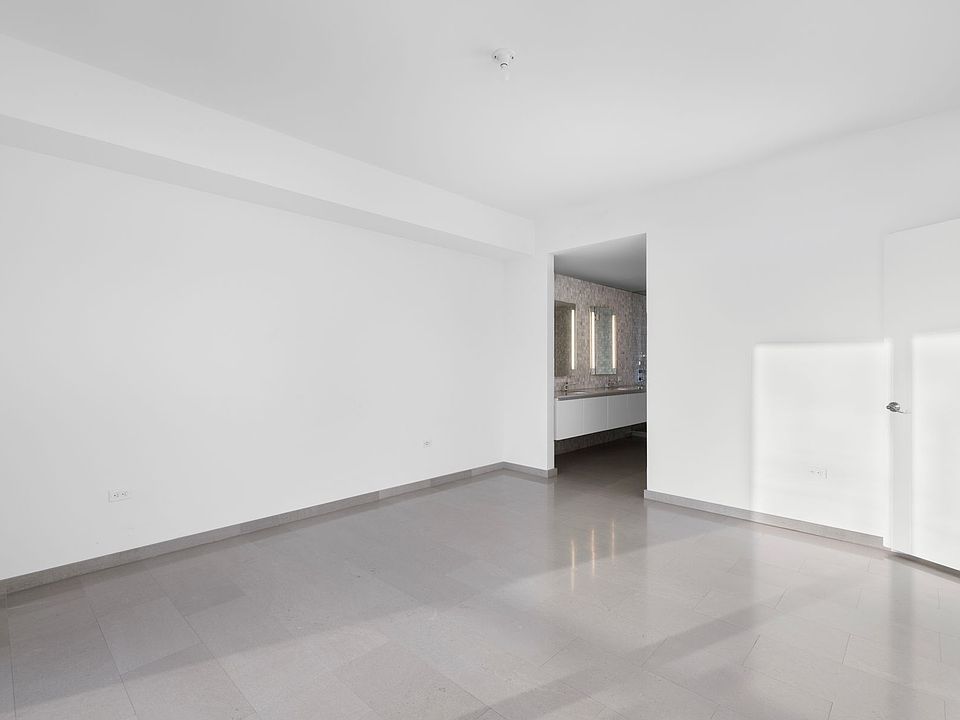 1st image of 88 SW 7th St APT 3302
