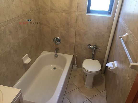 4th image of 750 Ocean Ave #4