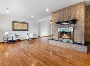 1261 Lakefield Rd, Grafton, WI 53024