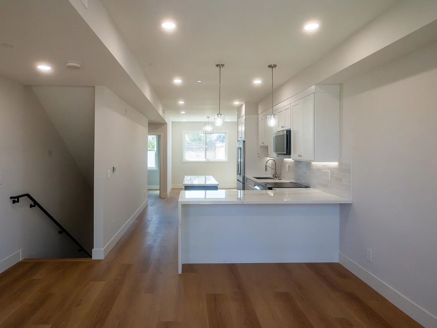 2 bed, 1331 sqft, $5,000 — Photo 4