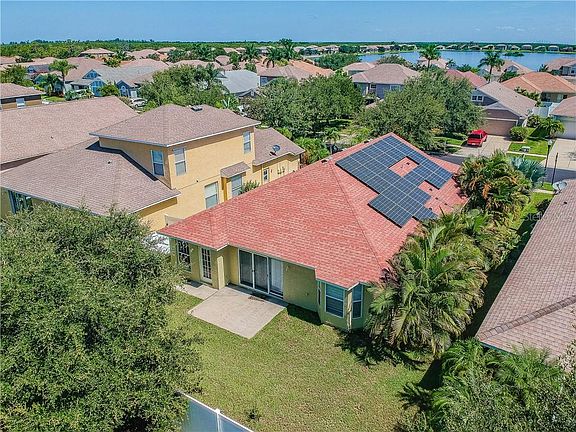 3rd image of 1632 Bonita Bluff Ct