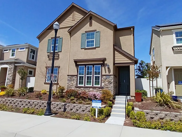 8870 Crimson Ridge Way — Photo 3