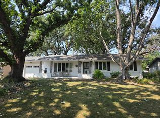 7398 Tempo Ter NE, Fridley, MN 55432