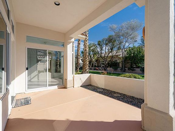 3rd image of 78289 Yucca Blossom Dr