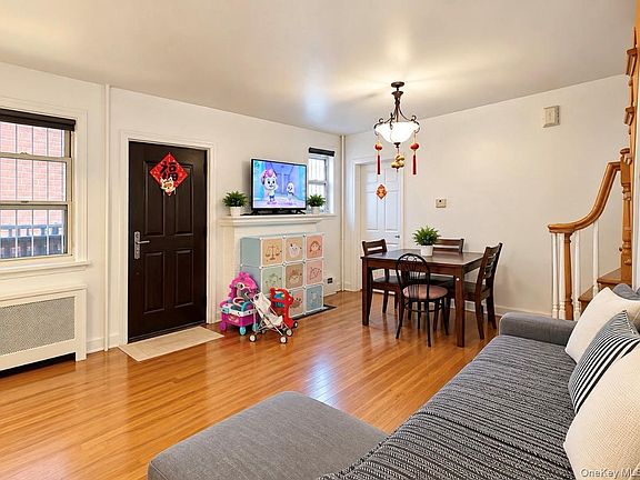 4th image of 108-38 37th Avenue