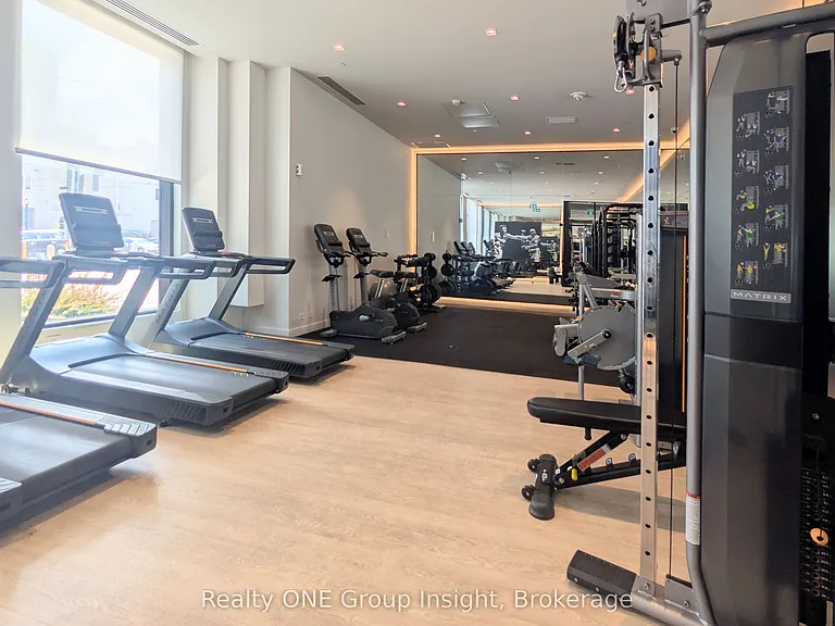 1 Jarvis St #425 — Photo 10