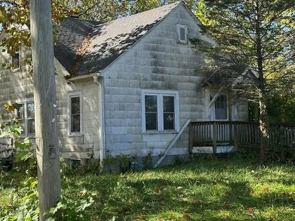 108 Sterling Dr, Moro, IL 62067