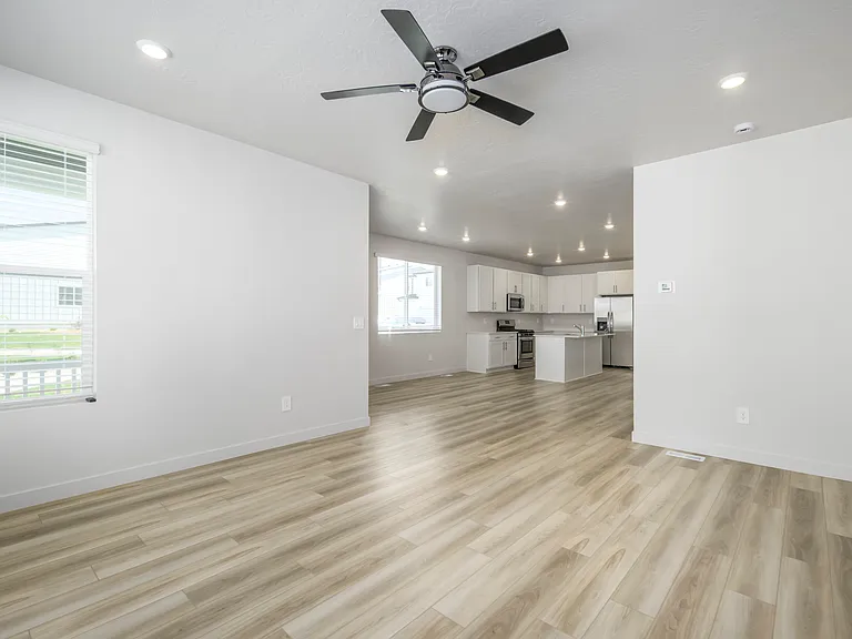 10017 Basalt Dr — Photo 5