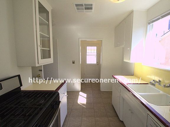 5th image of 13023 Cantara St