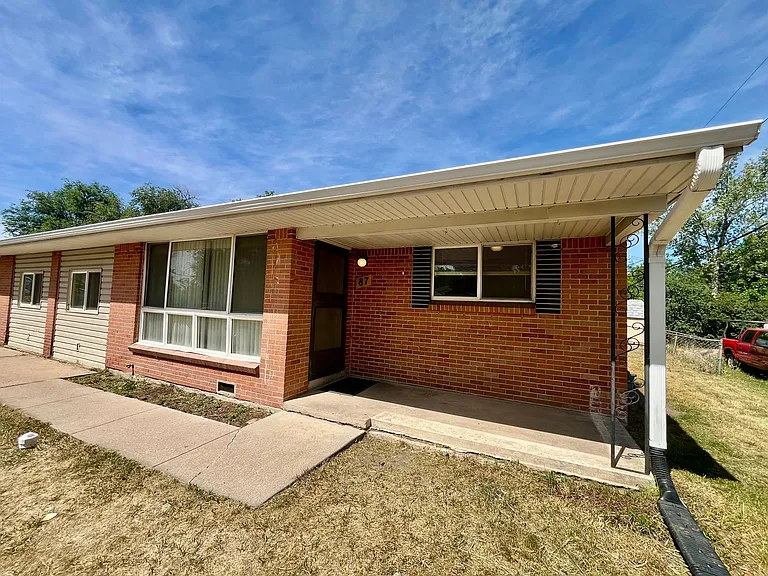 ** Move in Special** Spacious 3 bedroom, 1 bath Lakewood duplex with fenced in backyard available! — Photo 7