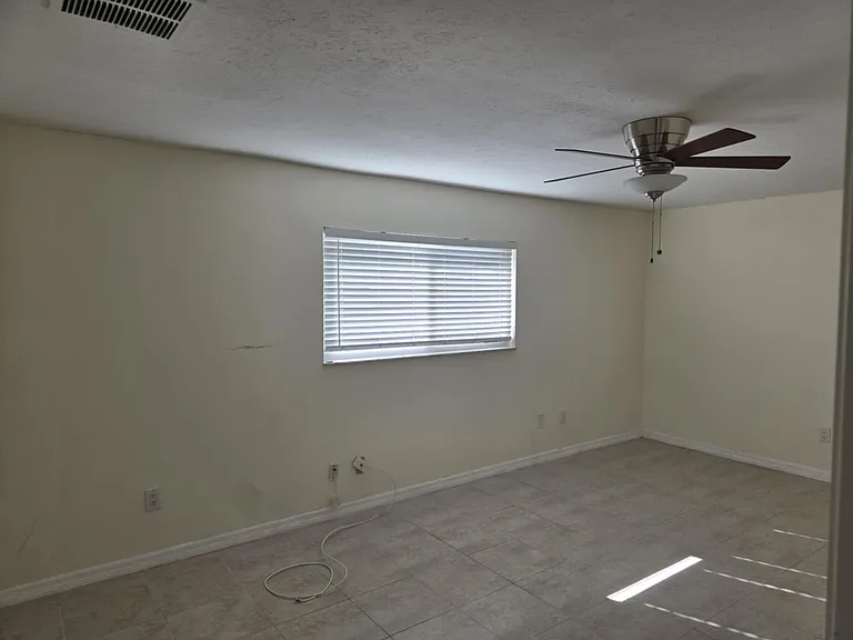 9156 Irving Rd — Photo 7