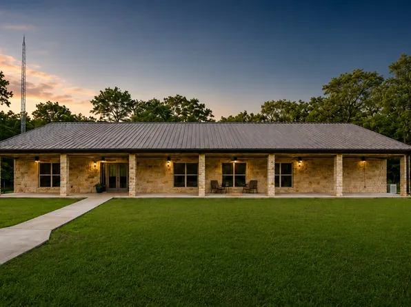 592 Rs County Rd #1151, Emory, TX 75440