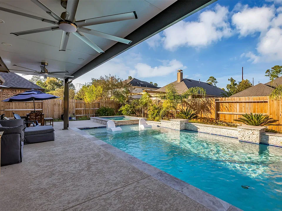 8121 Tranquil Lake Way