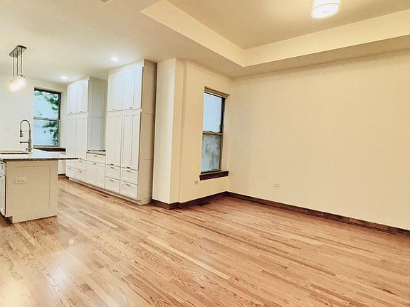5th image of 6128 S Kenwood Ave
