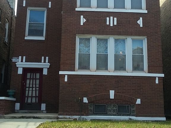 2nd image of 6512 S Artesian Ave