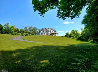 25 Dutch Hill Rd, Blairstown, NJ 07825