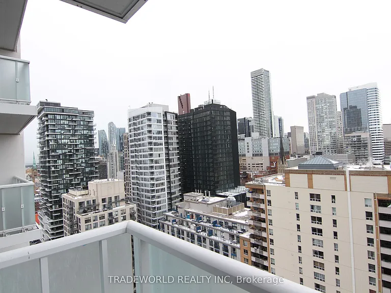 77 Mutual St #2006 — Photo 17