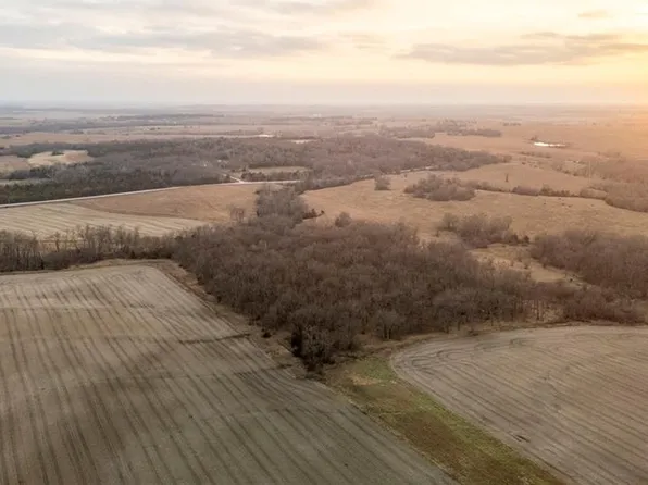 950A Delaware Ter, Williamsburg, KS 66095