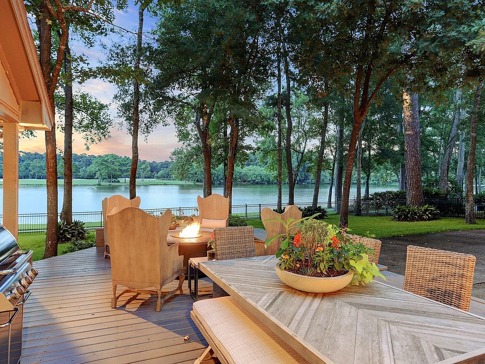 1st image of 16 Shorelake Dr
