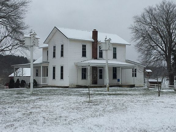 3rd image of 373 Wolf Run Road