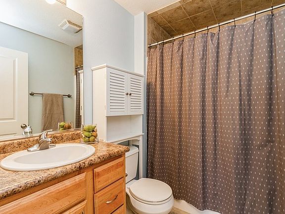 4th image of 5549 Jordan Ct