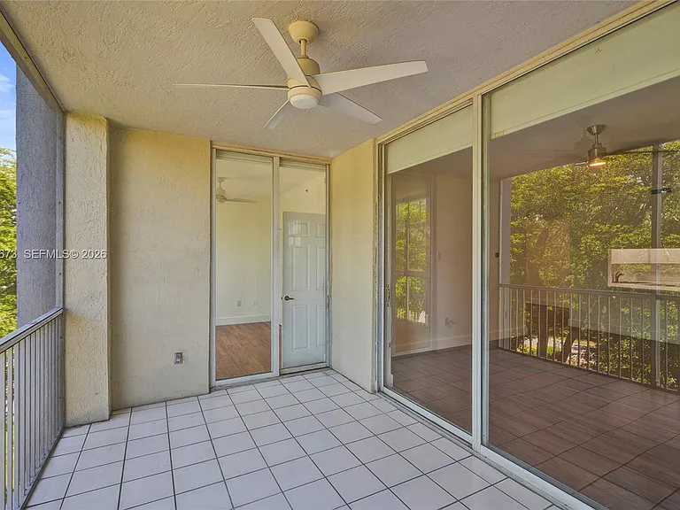 9725 NW 52nd St #406 — Photo 18
