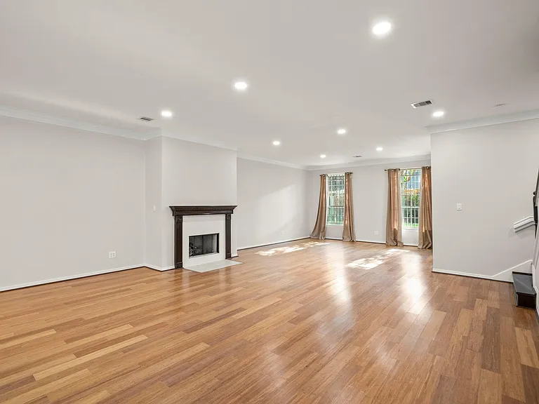 4023 Breakwood Dr — Photo 5