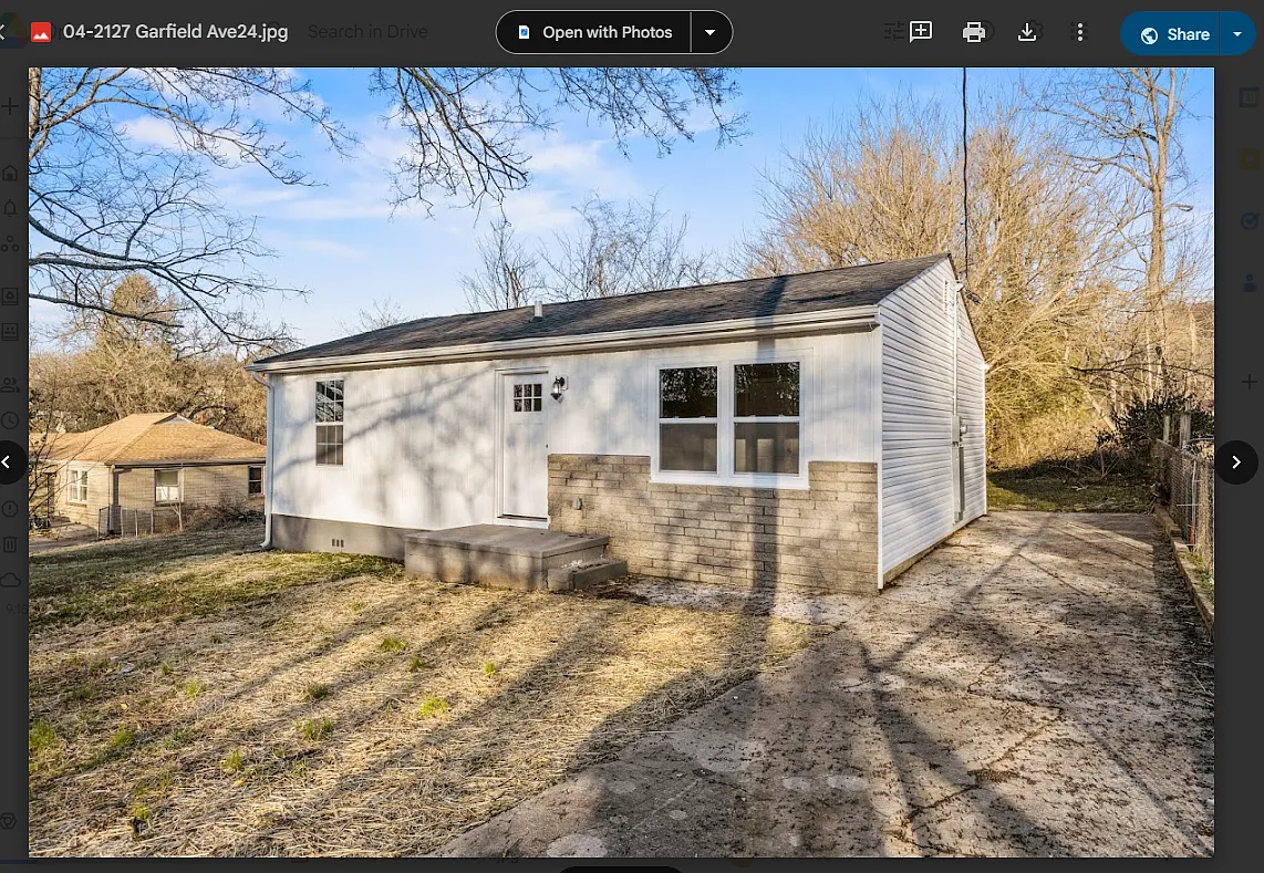 3 bed, 840 sqft, $1,600 — Photo 2