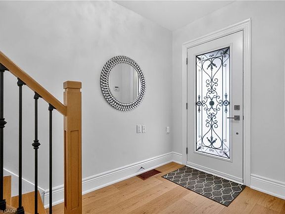 4th image of 23 Edward St