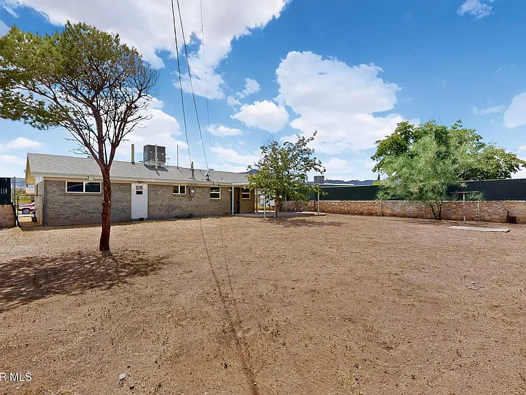 9545 Verbena Dr — Photo 38