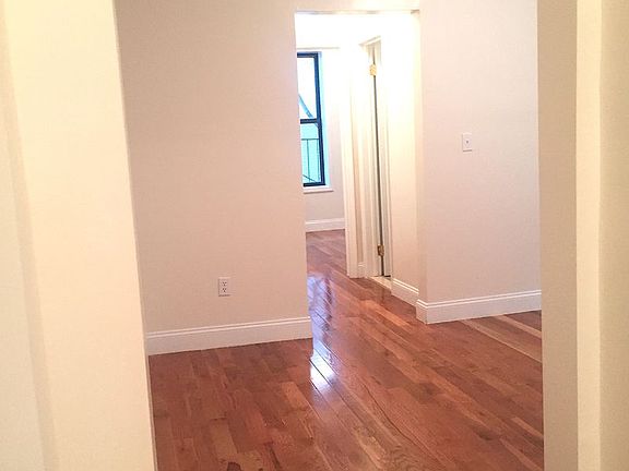 4th image of 220 E 18th St APT 5E