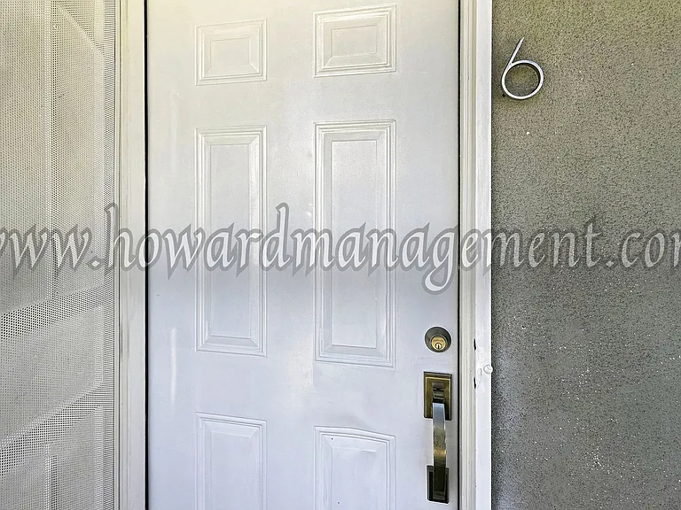 11415 Venice — Photo 10