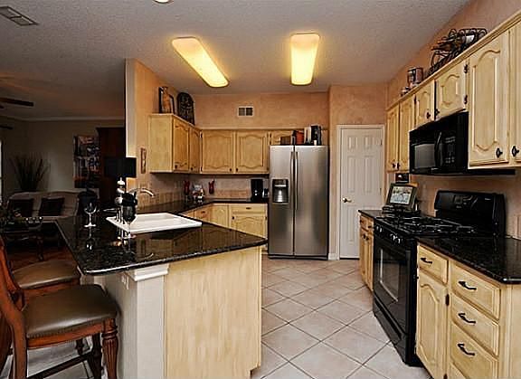 5th image of 2217 Chasefield Dr