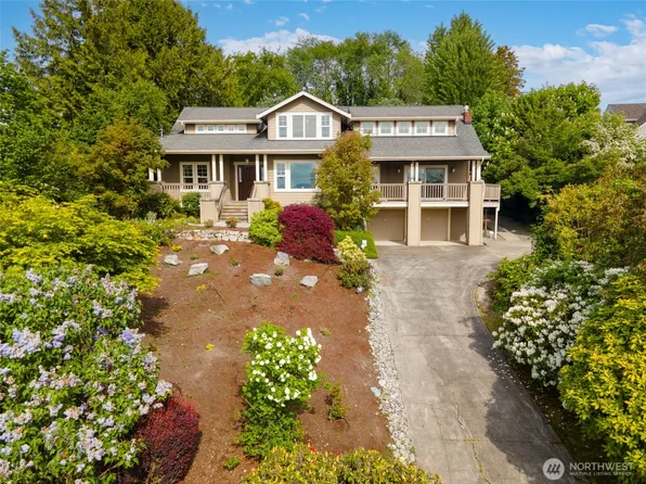 1533 S Sunset Drive, Tacoma, WA 98465