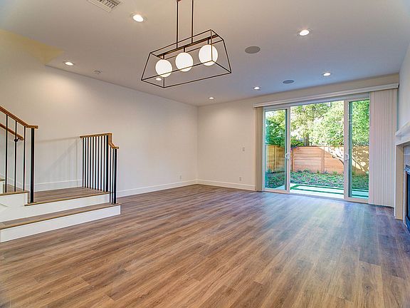 4th image of 813 N Cherokee Ave #815