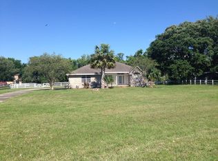 225 Country Circle Dr E, Port Orange, FL 32128