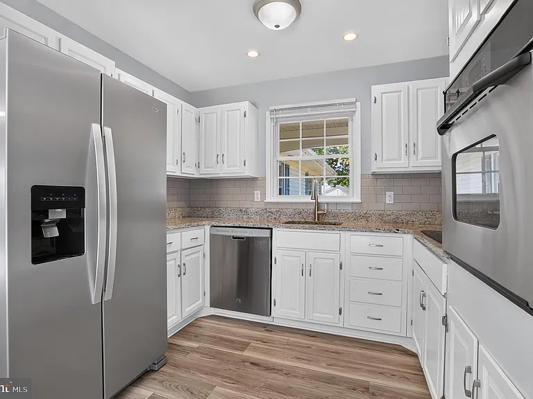 4202 Marble Ln — Photo 3