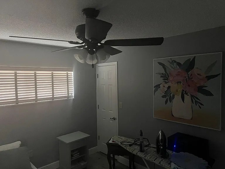 second bedroom with walking closet