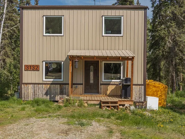 3132 Pandaluna Ave, Fairbanks, AK 99709