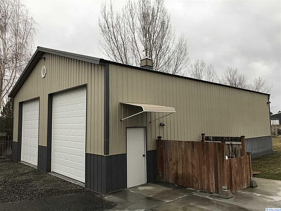 2nd image of 3504 Equestrian Dr