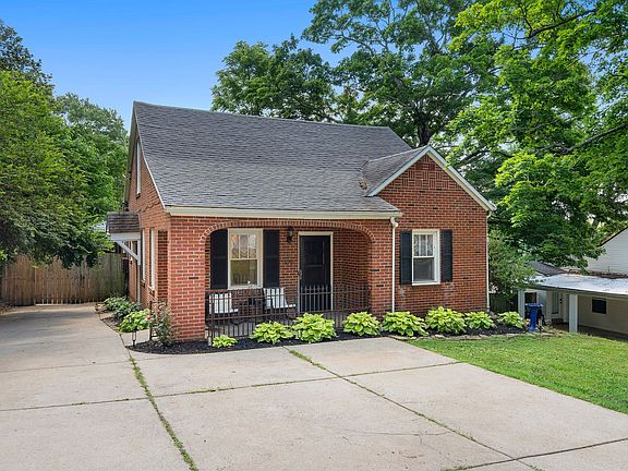 3rd image of 109 Rudolph Dr